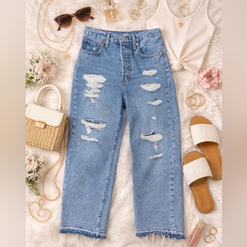 Levi’s Ribcage Straight Ankle Jeans Size 27 Button Fly Distressed High Rise